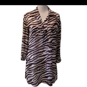 New York & Company Tunic Blouse Womens Small Sheer Animal Print EUC